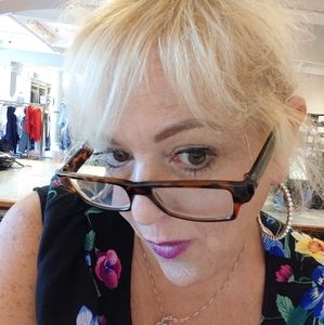 Meet your Posher, Ivy